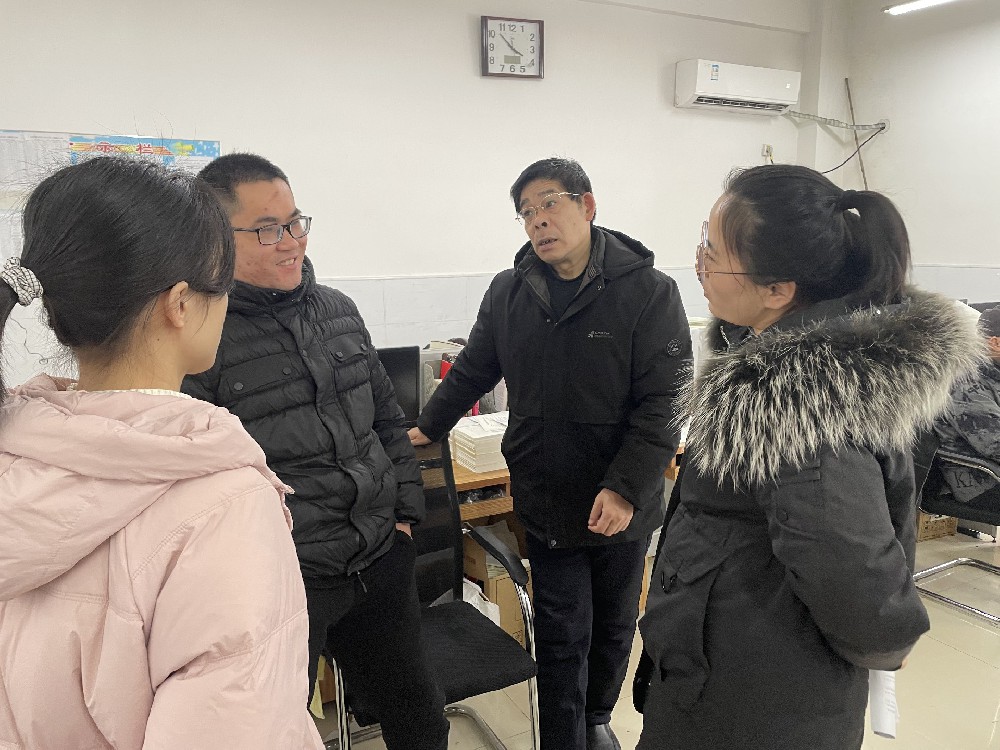 群策群力析学情，凝心聚智促成长——高三A部各班召开班级协调会