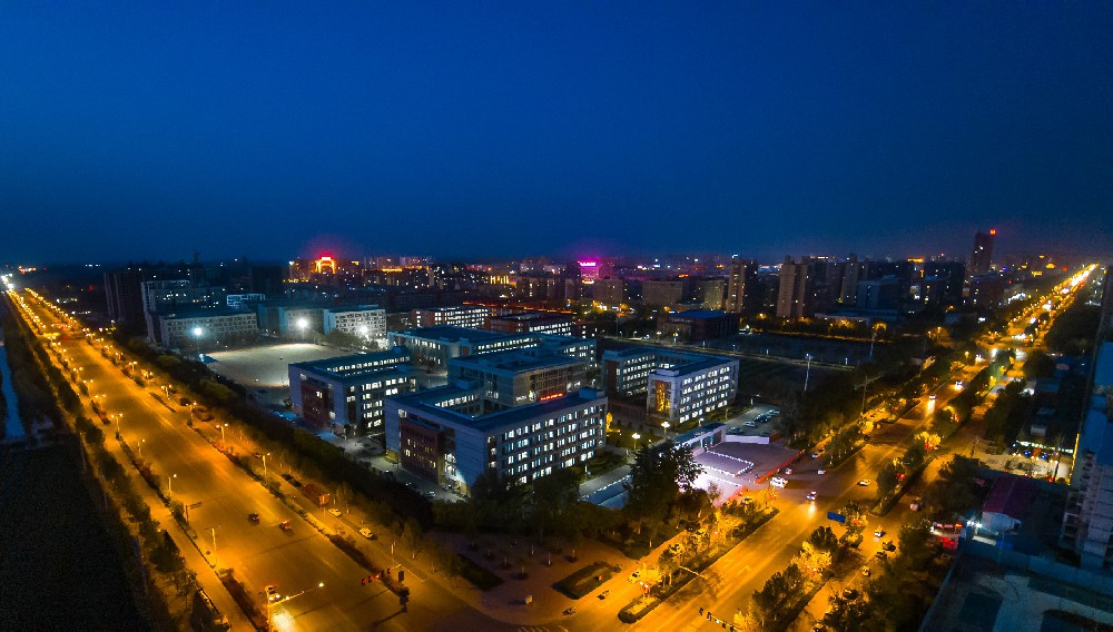 校园夜景