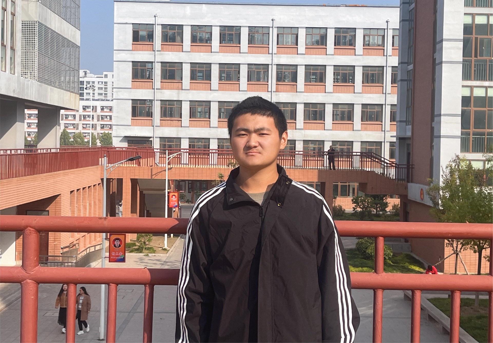 祖嘉庆 高一5班 第4名 背负火影之名，我不能输.jpg