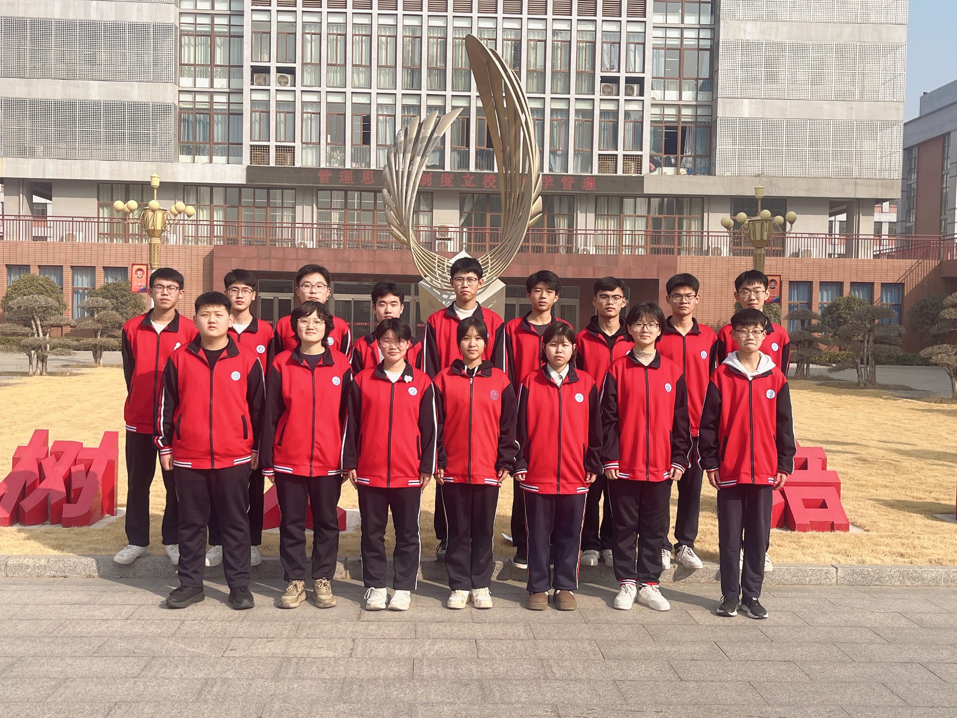 d4f3719e5bed9556e0b1a2892e7acc8.jpg