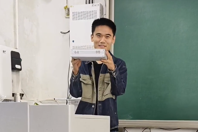 用看得见的物理叩开学生探索世界的大门