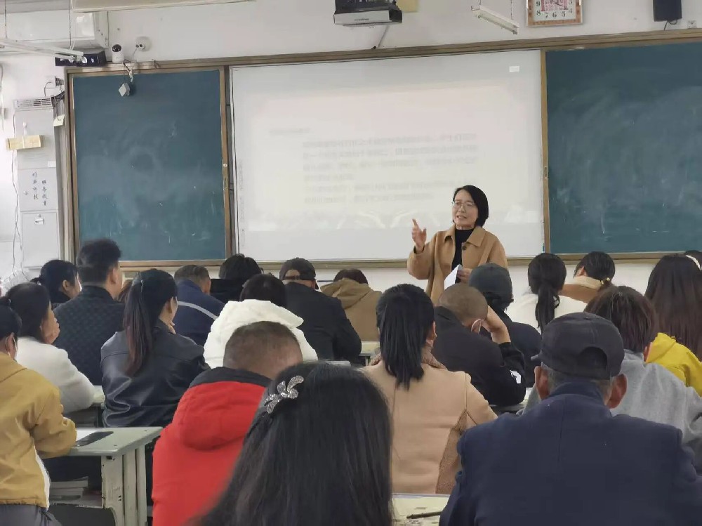 科学分科巧规划 家校同心助成长